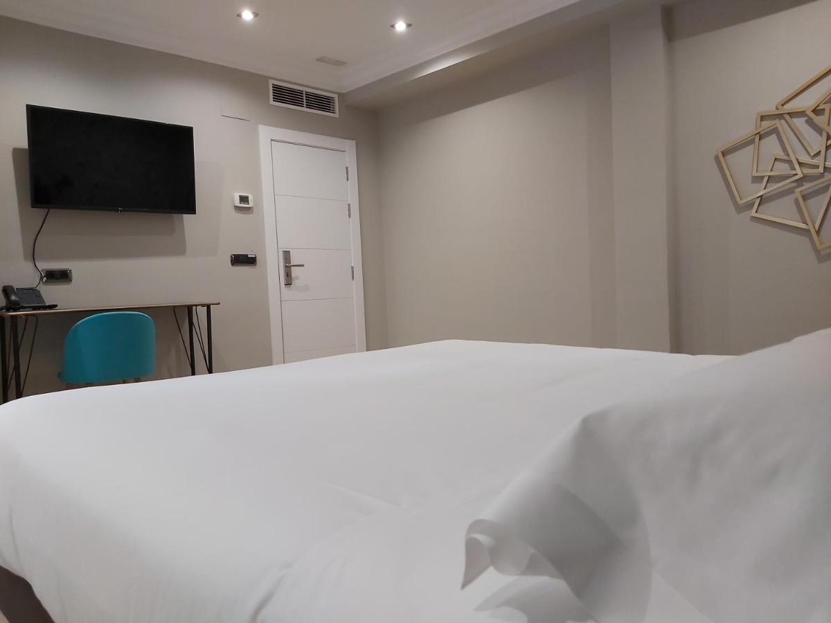 Micampus Burgos Centro Student Residence Екстериор снимка
